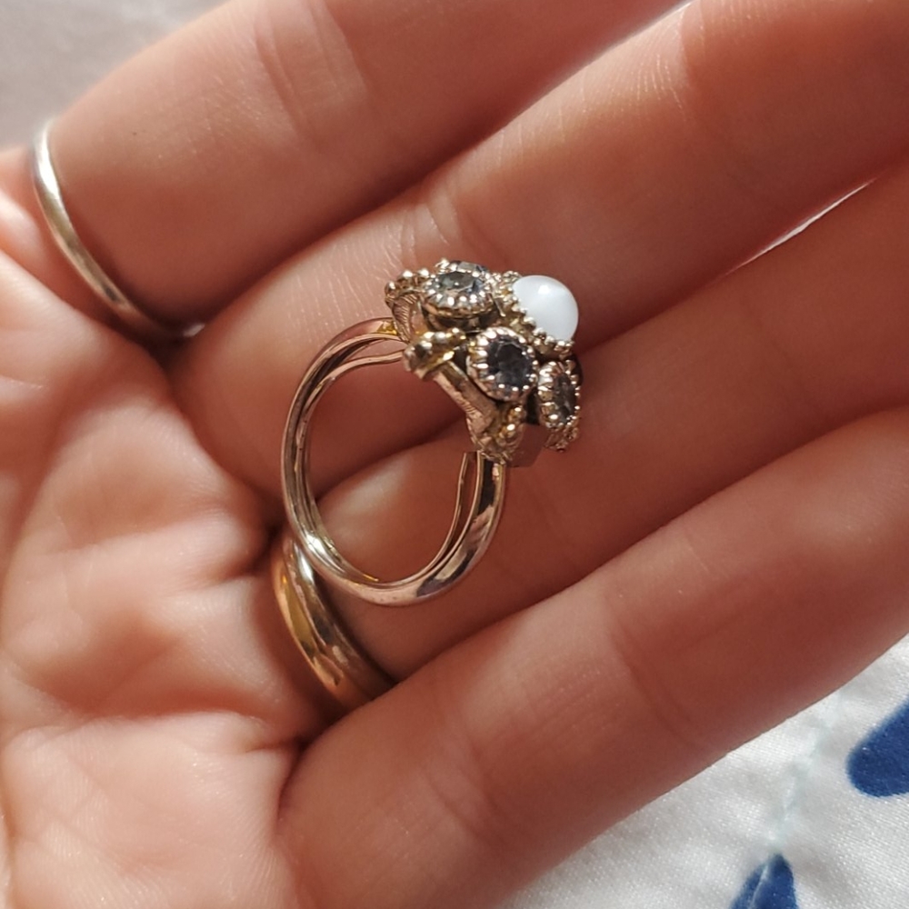Avon ring - Picture 2 of 3